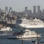 Sirkeci Emek מלון 2*