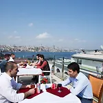 מלון Sirkeci Emek 2*