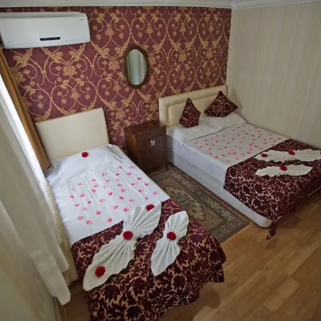 Sirkeci Emek Hotel 2*