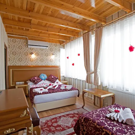 Sirkeci Emek Otel 2*