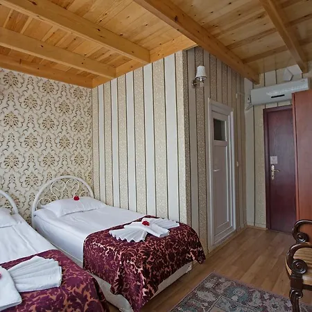 Sirkeci Emek Отель 2*