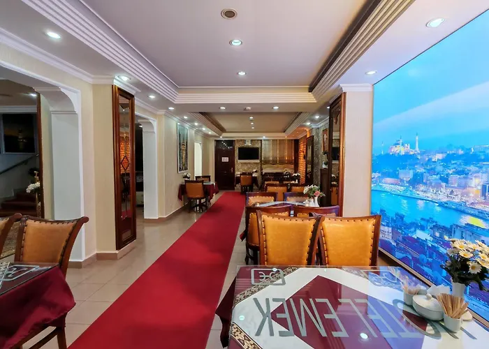 Sirkeci Emek Hotell 2*